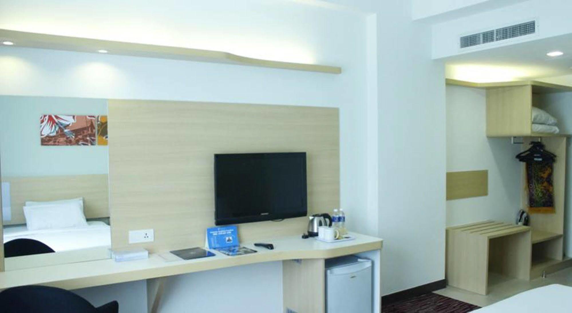 Prescott Hotel Kuala Lumpur Medan Tuanku Экстерьер фото